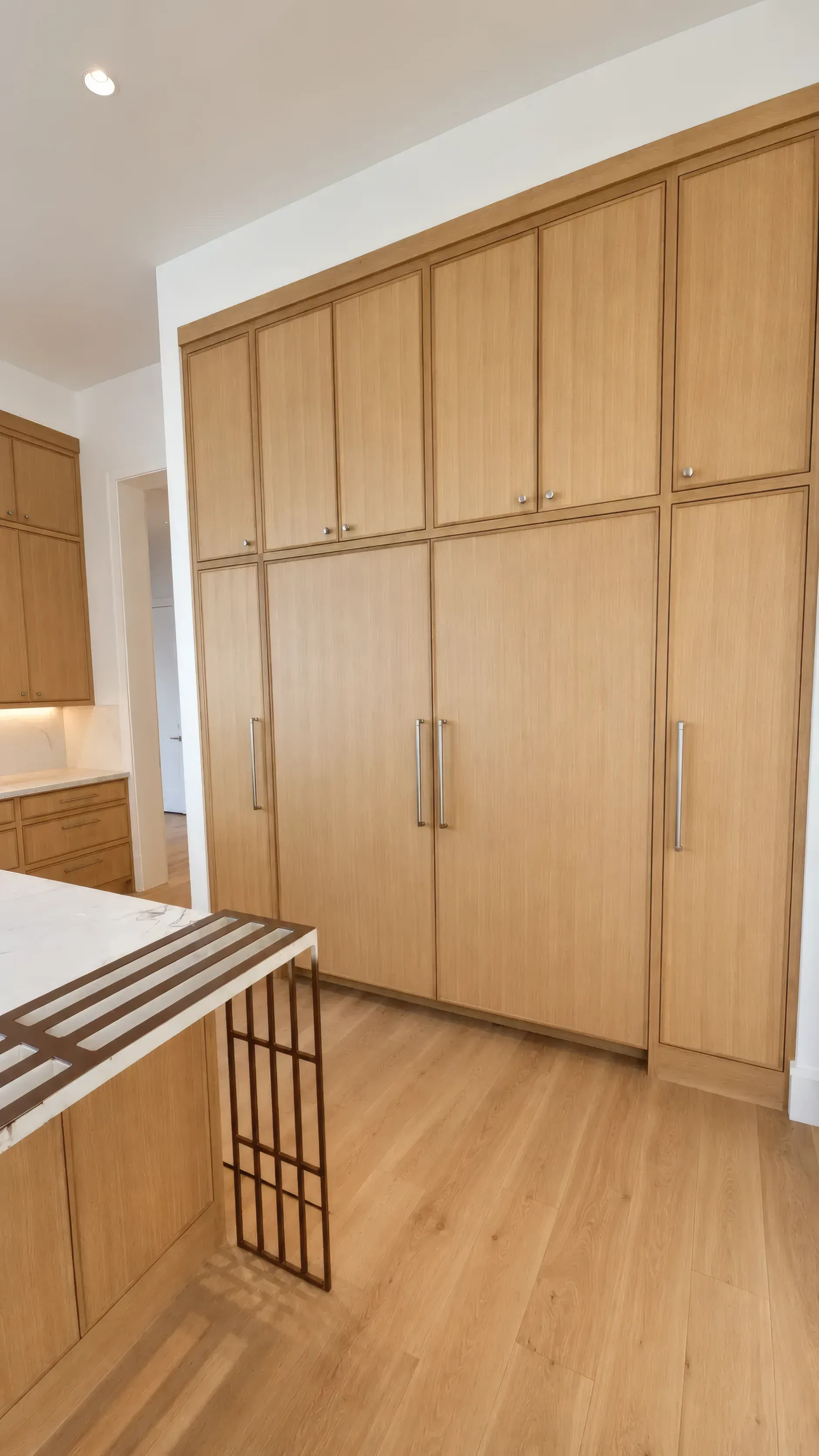 White Oak & Marble Kitchen