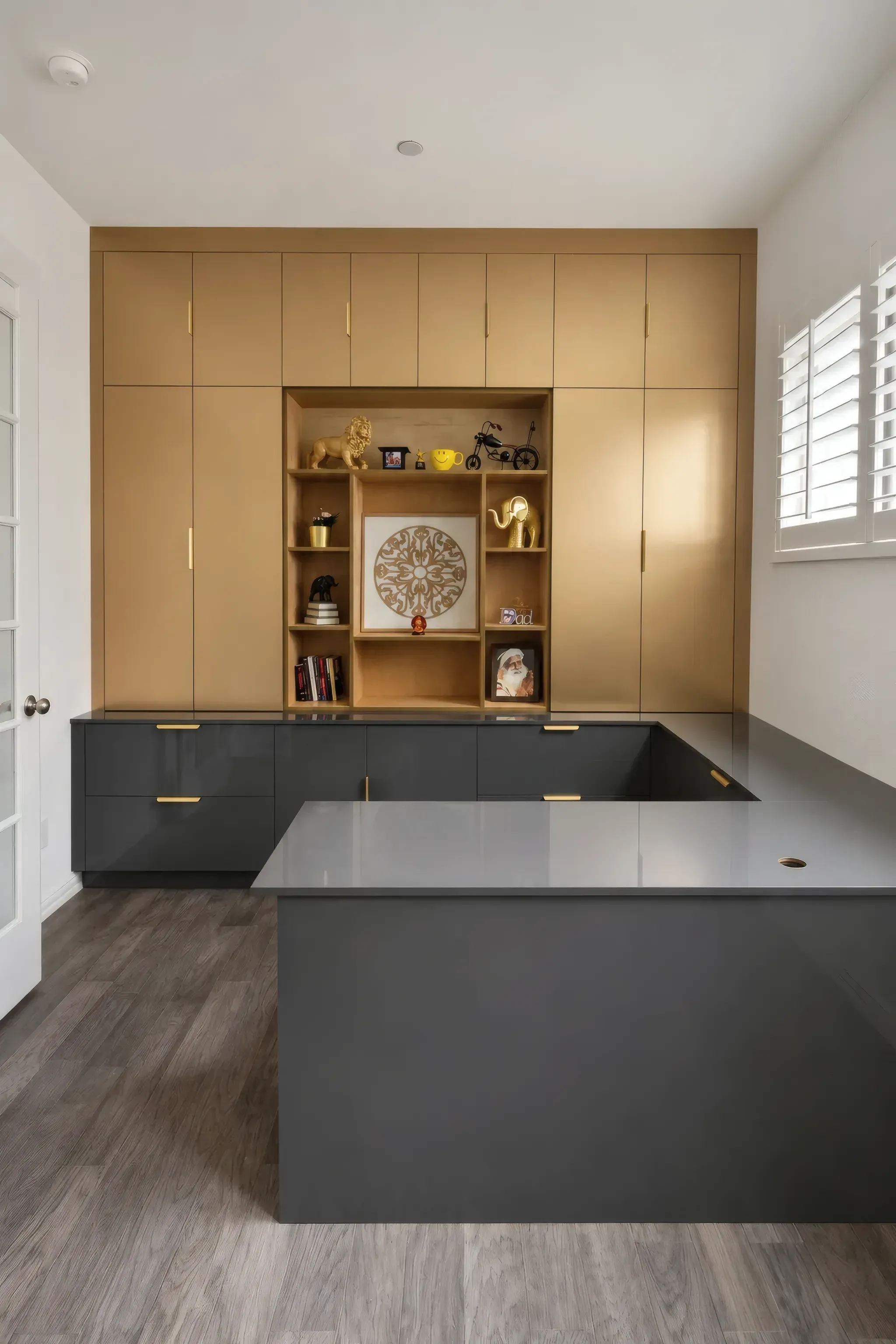 Executive Home Office Built-In