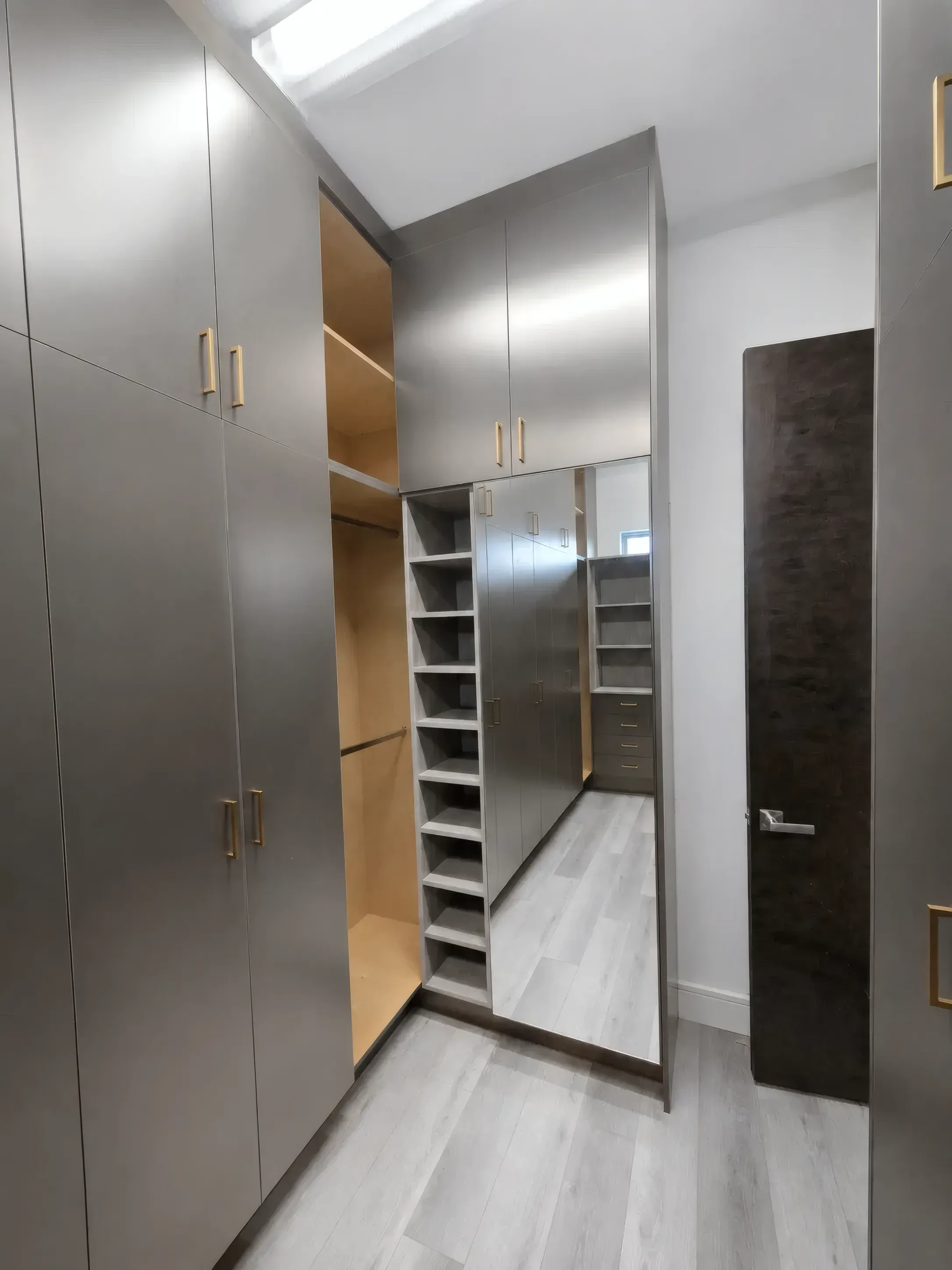 Inox and Oak Walk-In Closet